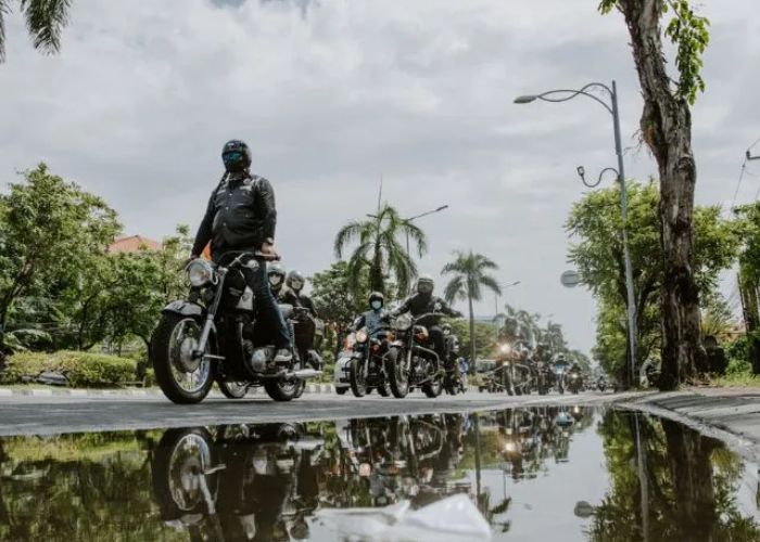 jas hujan yang bagus untuk naik motor