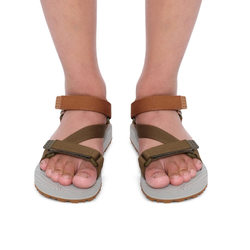 Junior Moorland Roll Strap 1.0 merupakan Rekomendasi Perlengkapan Camping dan Traveling dari EIGER Adventure