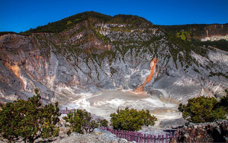 tempat trekking di bandung