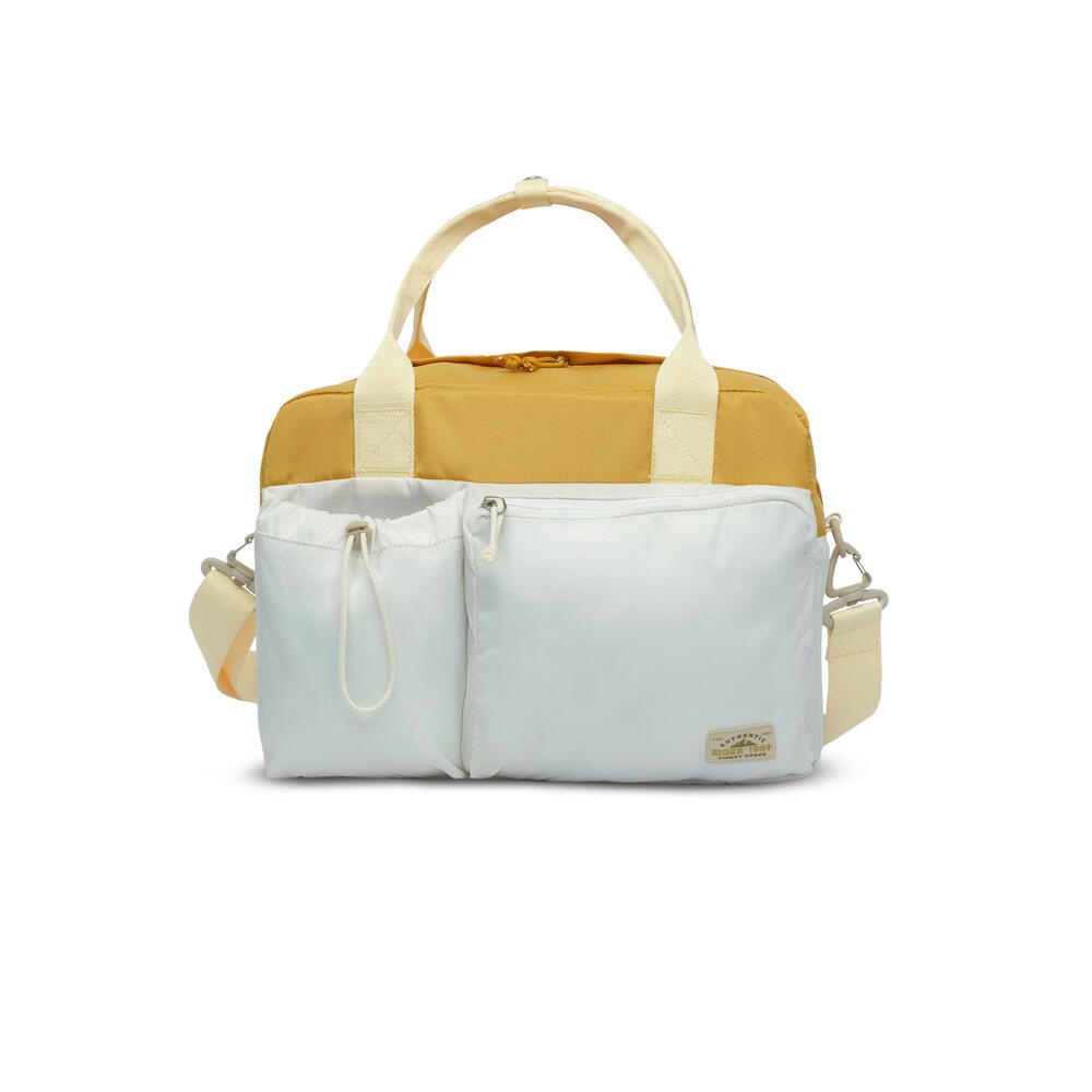 Junior Luchi Duffle Bag 15L merupakan duffle bag EIGER