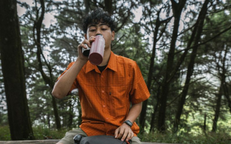 Kebutuhan air minum per orang per hari