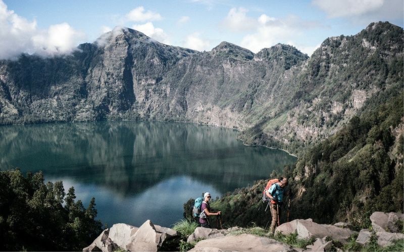 perlengkapan outdoor