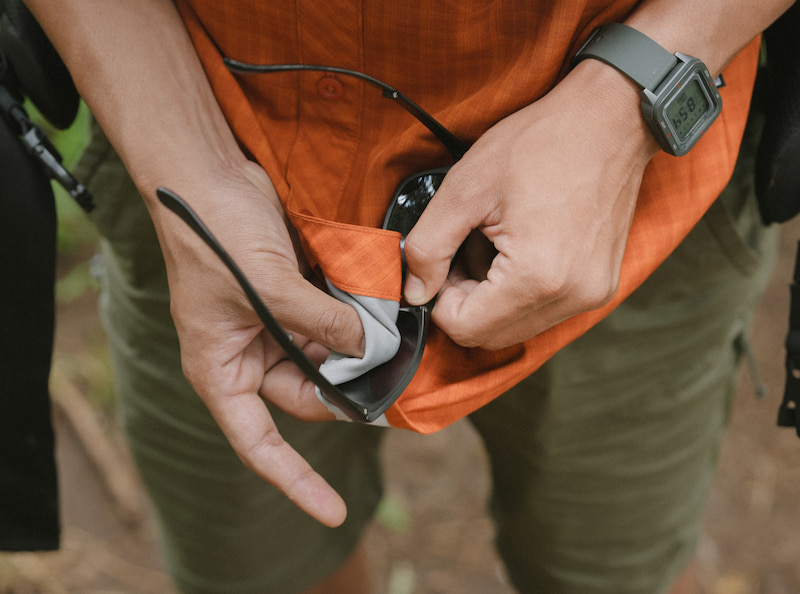 Cara Membersihkan Kacamata