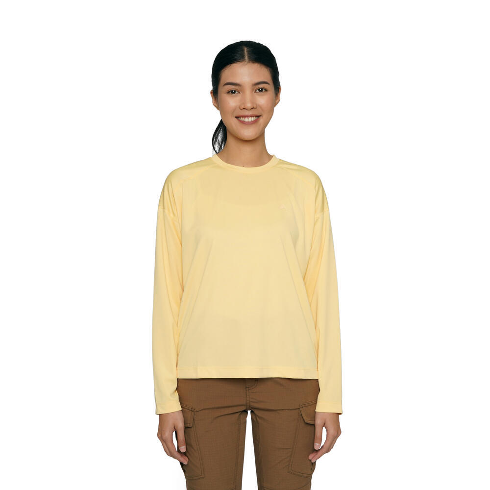 Kaos Lengan Panjang dan Track Pants