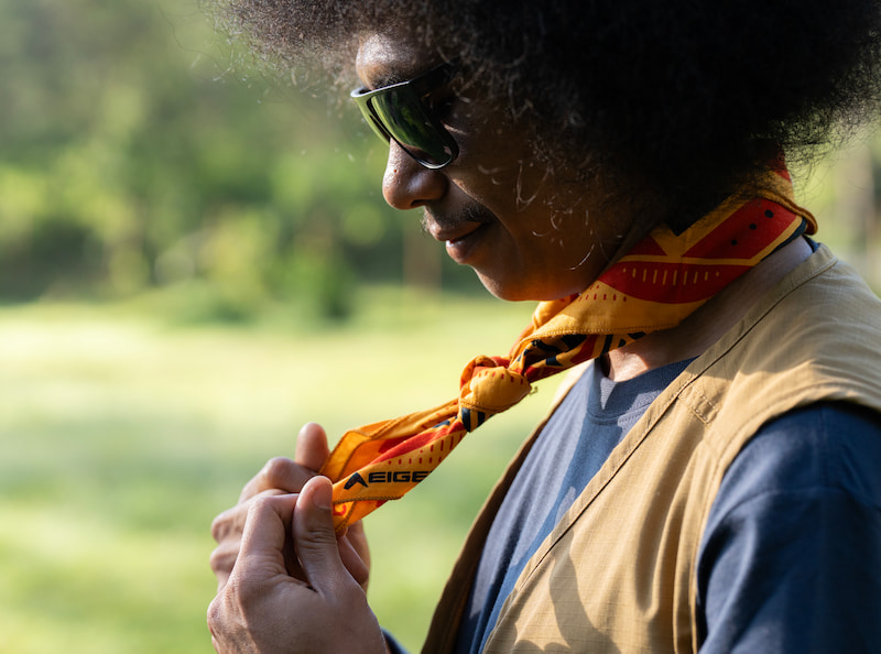 Model Kacamata untuk Wajah Lonjong