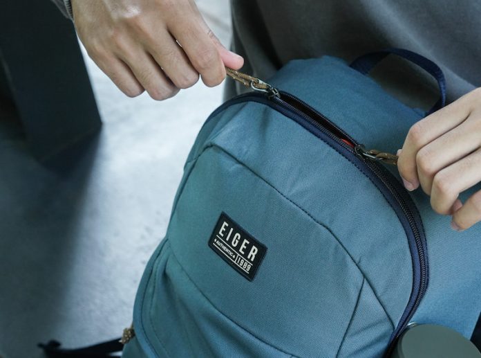 cara memperbaiki resleting tas yang rusak