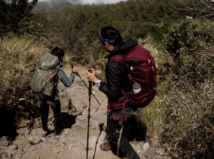 gunung dekat jakarta