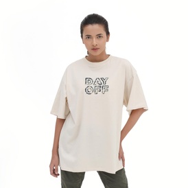 Oversized Shirt dan Denim Skirt