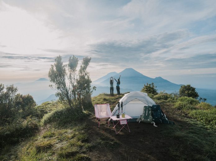 persiapan camping untuk wanita