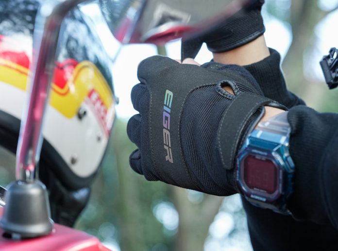 sarung tangan motor wanita