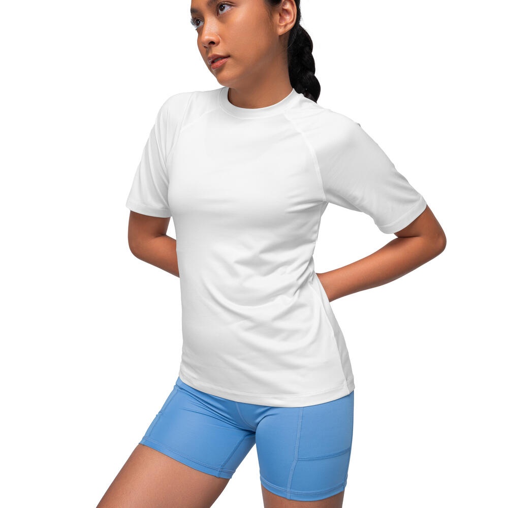 All Day Act Women merupakan baju olahraga wanita dari EIGER