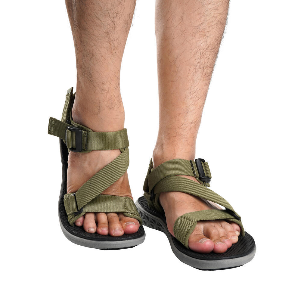 Milos Rollstrap Men merupakan sepatu sandal pria dari EIGER