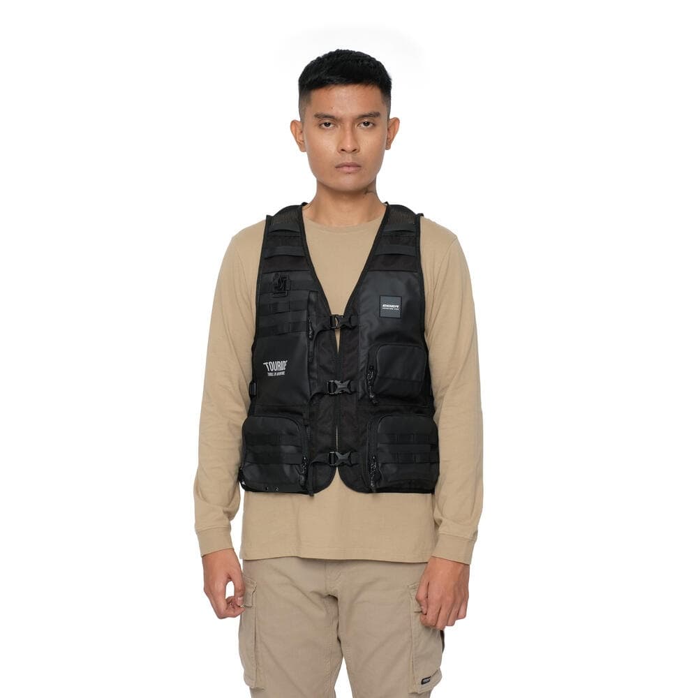 Touride Tac Vest merupakan rompi tactical dari EIGER