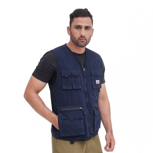 Venture Vest merupakan rompi tactical dari EIGER