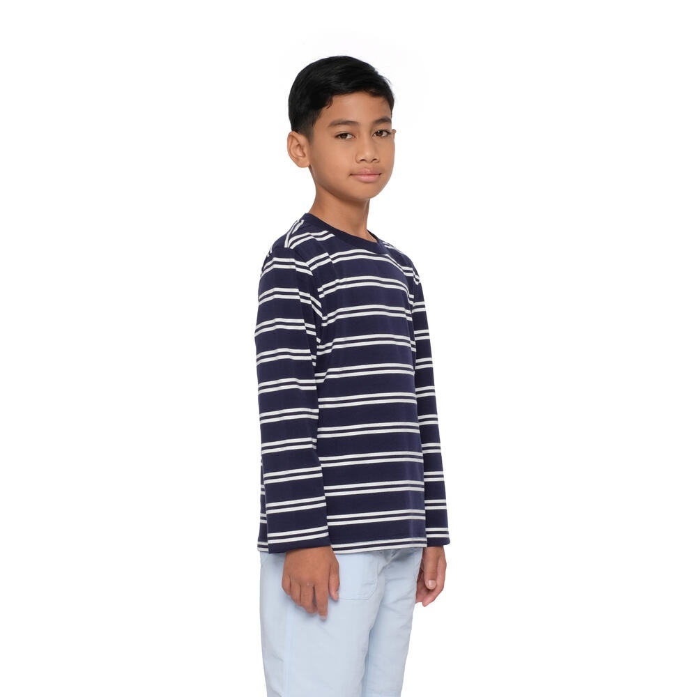  Junior Moorland Stripe LS Tees 1.0 merupakan kaos anak laki-laki dari EIGER
