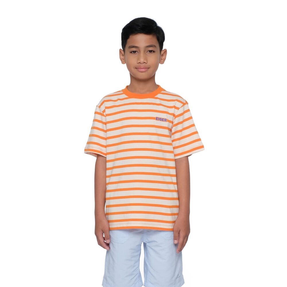  Junior Moorland Stripe SS Tees 1.0 merupakan kaos anak laki-laki dari EIGER