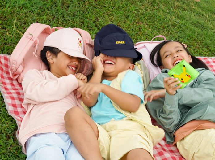 tas selempang anak perempuan