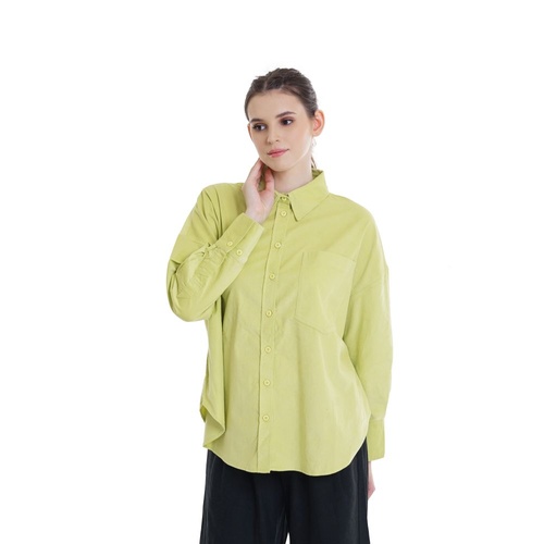 Amity Oversized Shirt dari EIGER untuk outfit bukber santai wanita