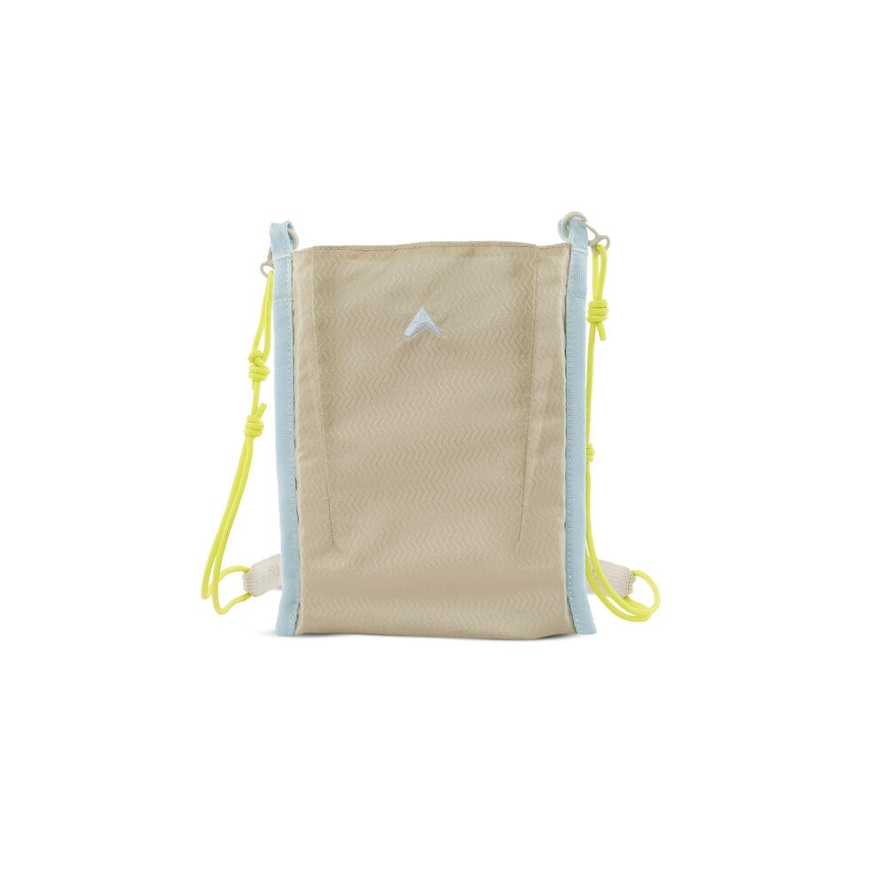 Women Alpinrose Sachoce 2L merupakan tas kecil wanita dari EIGER