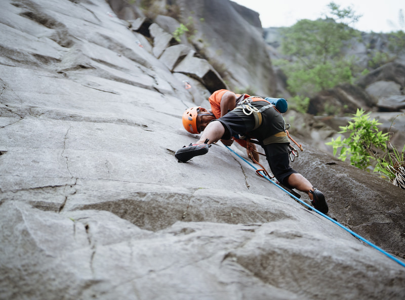 Tips Memilih Sepatu Panjat Tebing