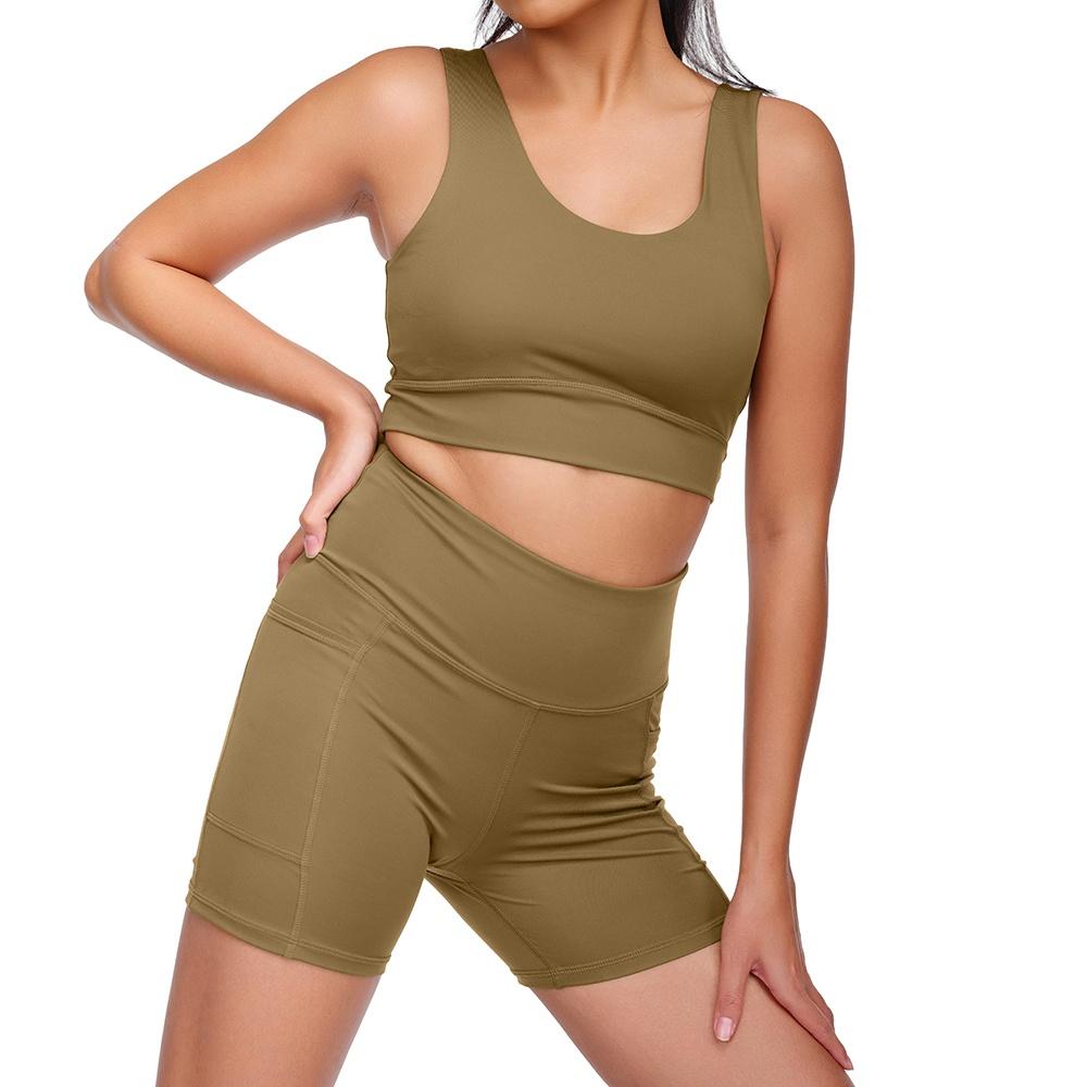 Corecomfort Shorts dari EIGER untuk outfit yoga