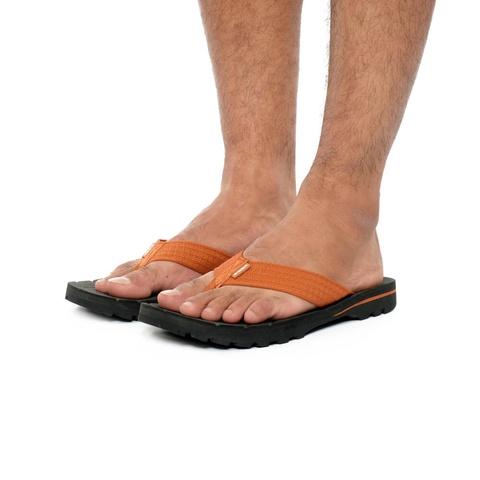 Cusco Pinch merupakan sandal jepit dari EIGER