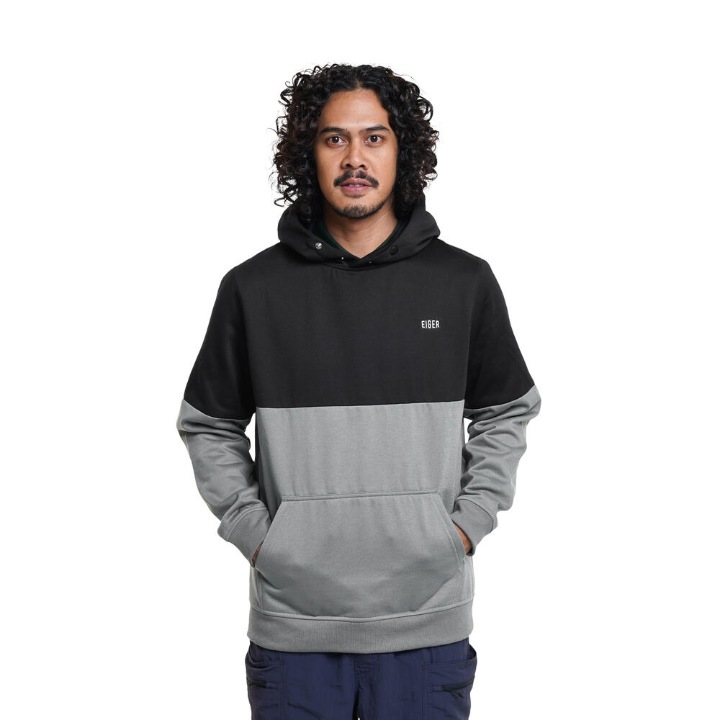 Safar Hoodie Sweater merupakan sweater hoodie dari EIGER