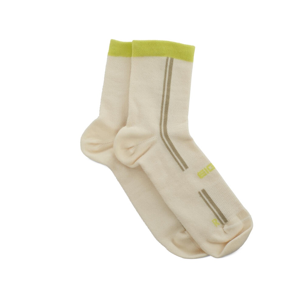 WS Velo Cycle Socks merupakan kaus kaki untuk bersepeda