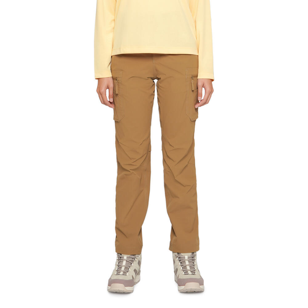 Women Light Brawler Pants merupakan celana khaki dari EIGER