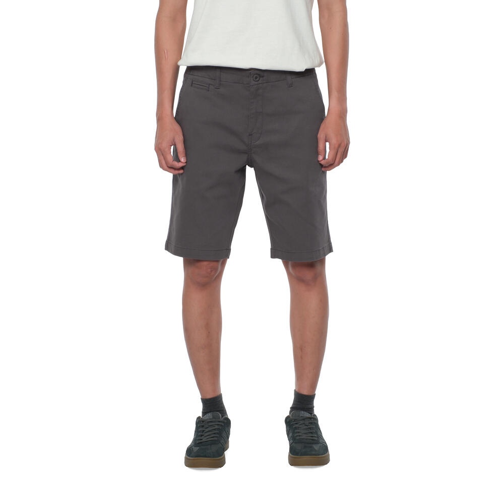 X-Kamakou 1.0 merupakan celana pendek pria casual dari EIGER