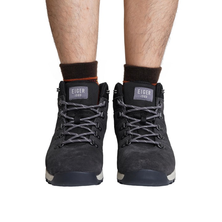 Navajo MC Boots 1989 merupakan sepatu boots pria dari EIGER