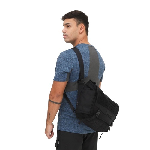 Envoy Messenger Bag merupakan Tas EIGER Kecil