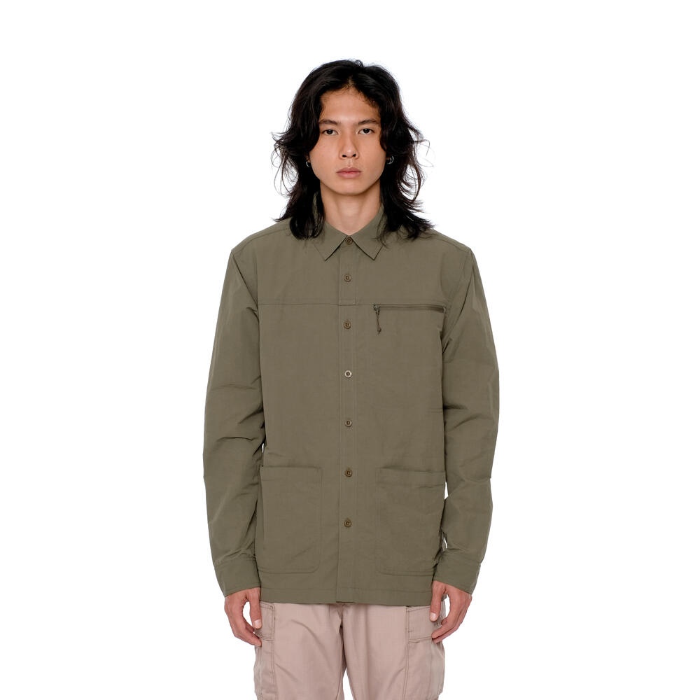 Obsidian Multipocket LS merupakan kemeja outdoor dari EIGER