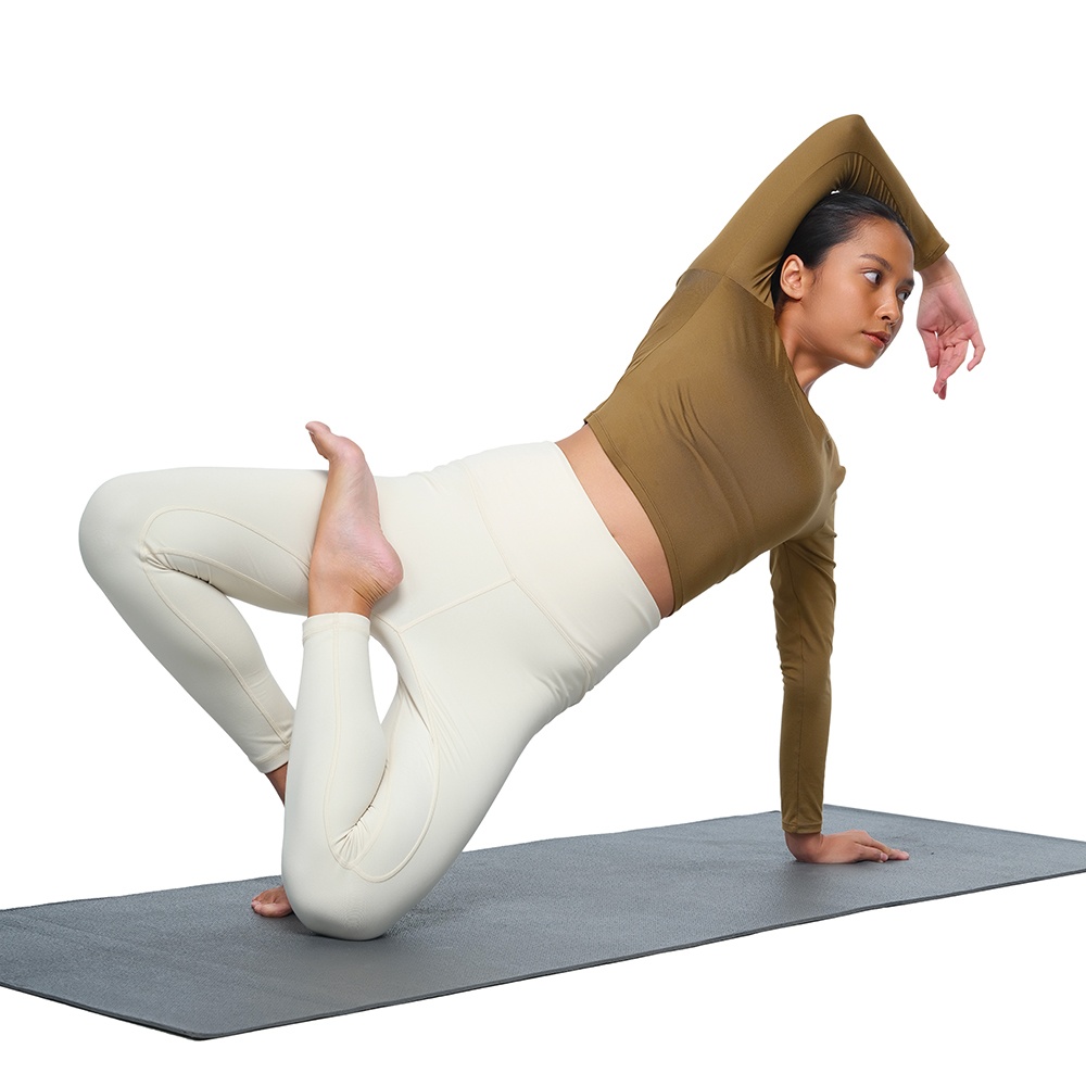 Soft Sense Legging merupakan celana yoga dari EIGER