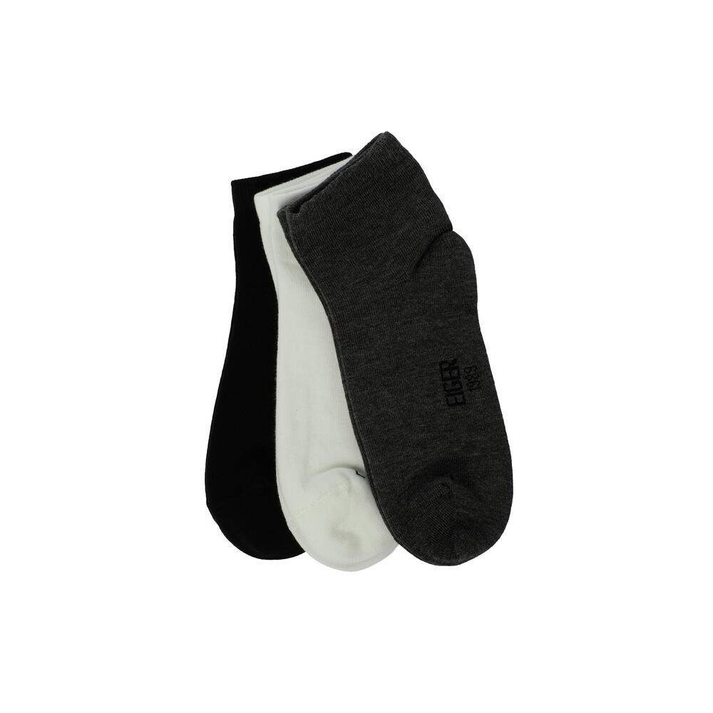 Women Lilt Low Cut Socks merupakan kaus kaki sekolah dari EIGER