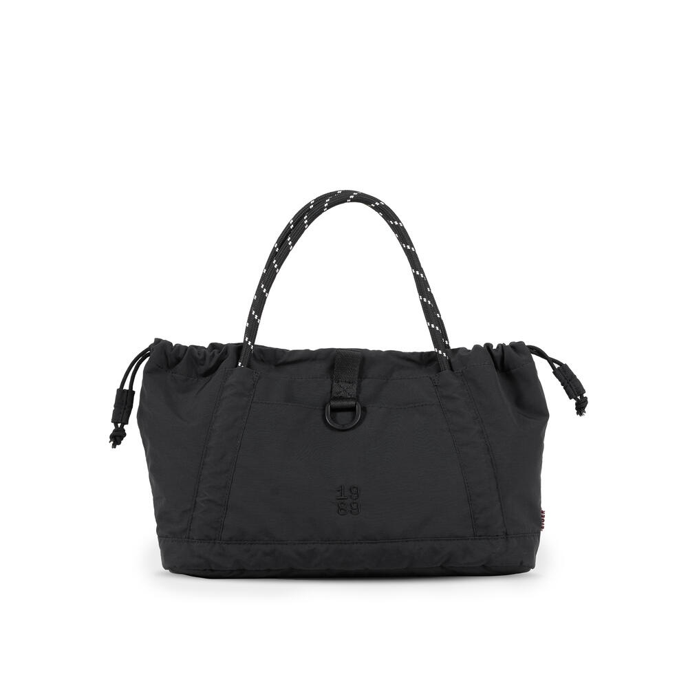 Women Loenie Handbag 5L merupakan tas hitam wanita dari EIGER