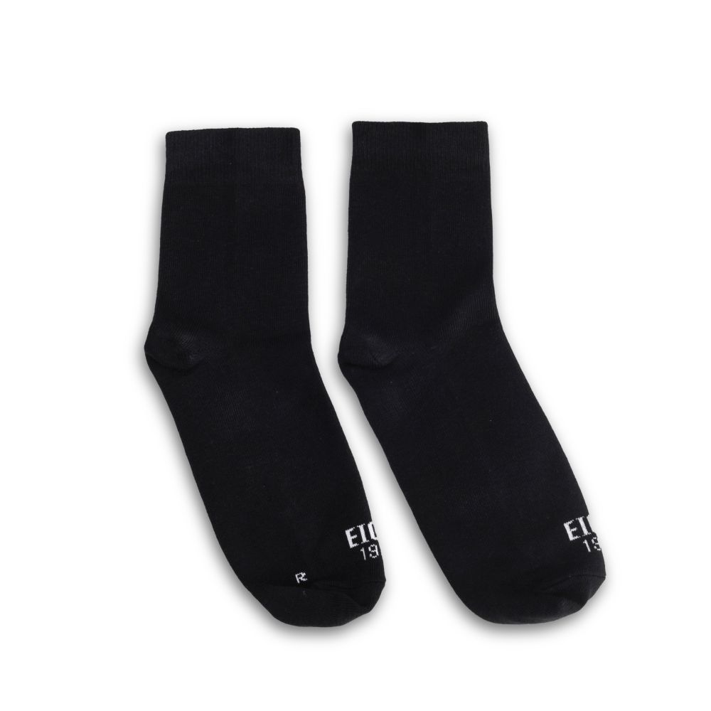 X-Danum Short Socks merupakan kaus kaki sekolah dari EIGER