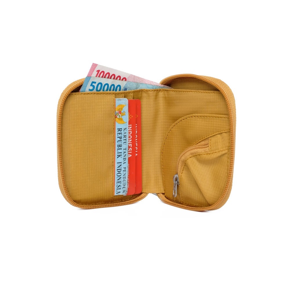 X Women Scacchi Short Travel Wallet merupakan dompet EIGER